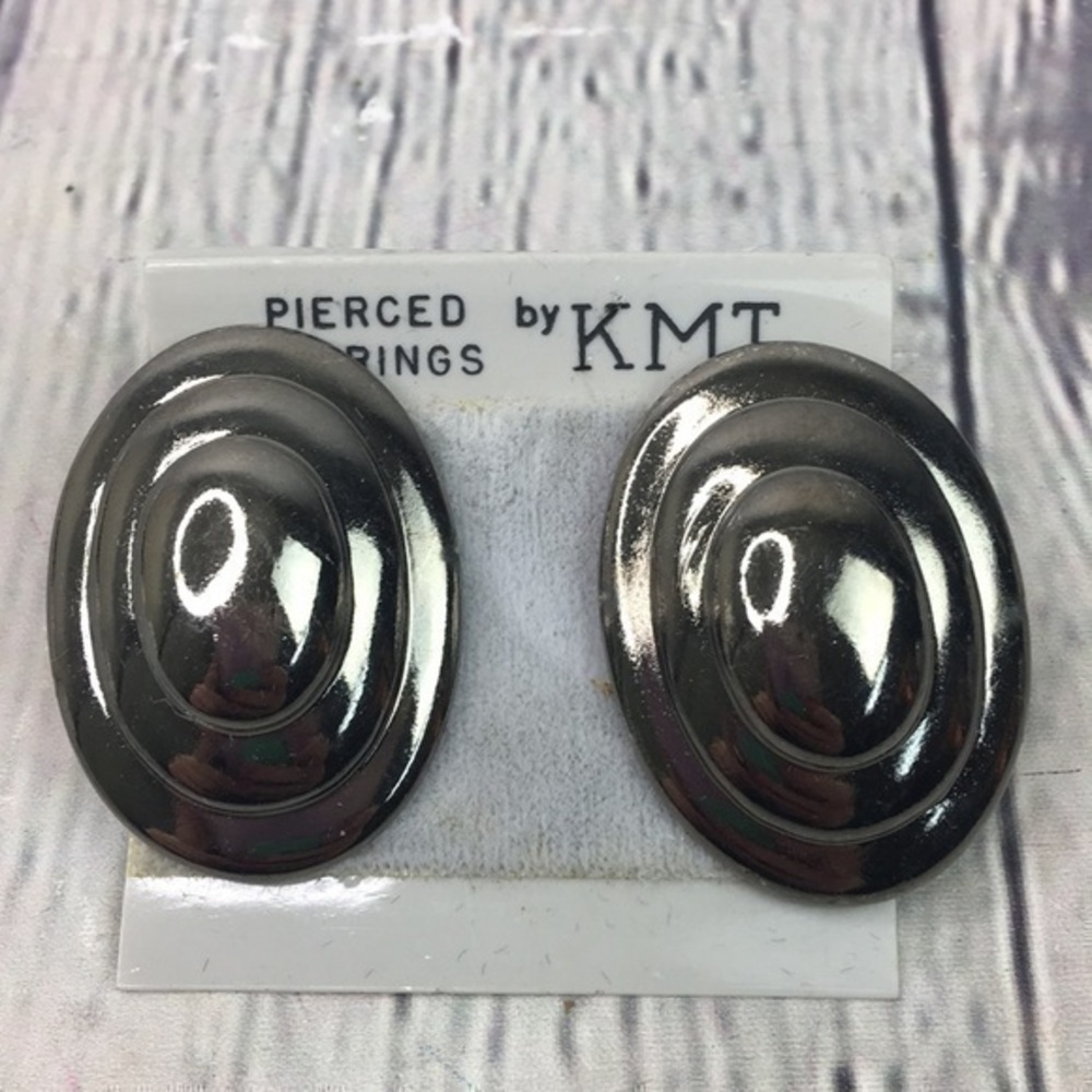 5/$25 Retro 80’s Silver Tone Oval Beveled shiny